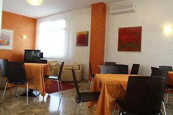 The Click - Art & Colors Hotel 3*