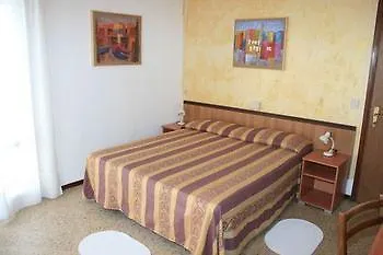 Hotel The Click - Art & Colors Cazzago (Pianiga)